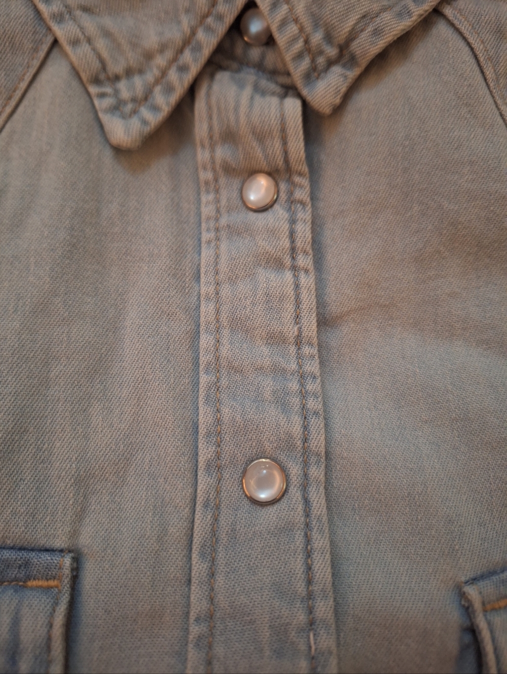 Levi's Light Wash Denim Western Snap Button Down Shirt 100% Cotton Shacket - Picture 11 of 14